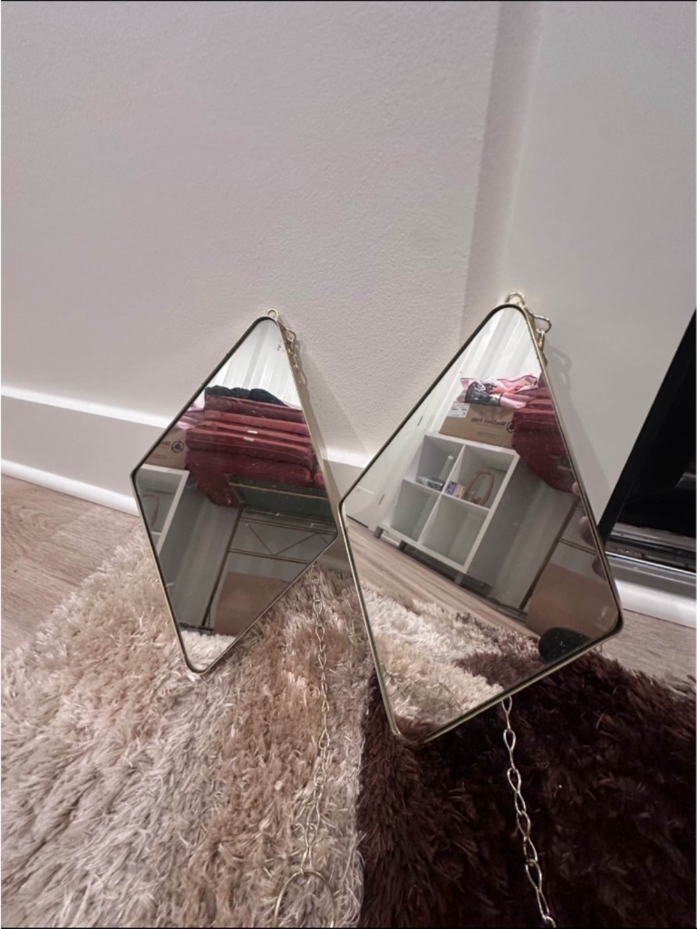 Geometric Gold-Trim Hanging Mirror - Modern Home Accent